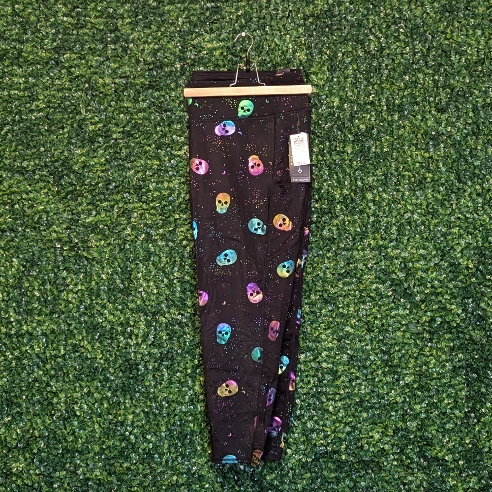 Torrid Active High Rise Legging, Size 4 Multicolor Skulls NWTS